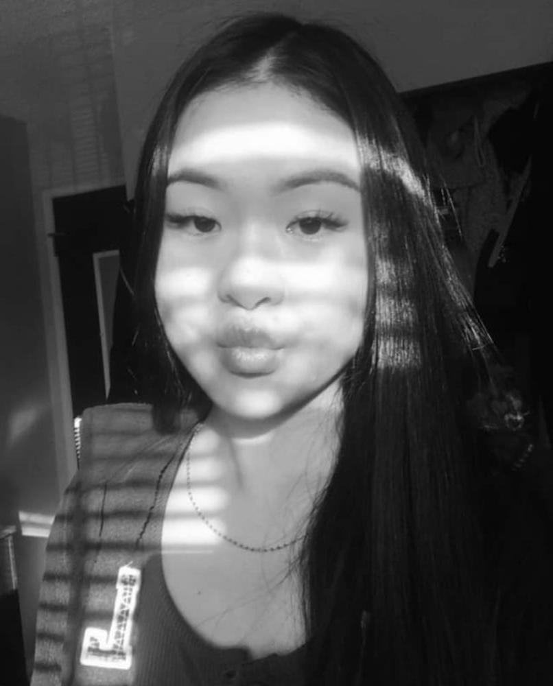 25P Asian chick