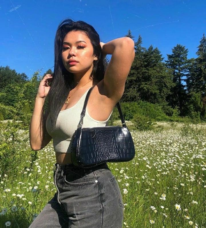 25P Asian chick