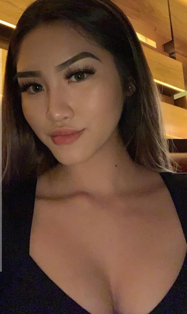 25P Asian chick