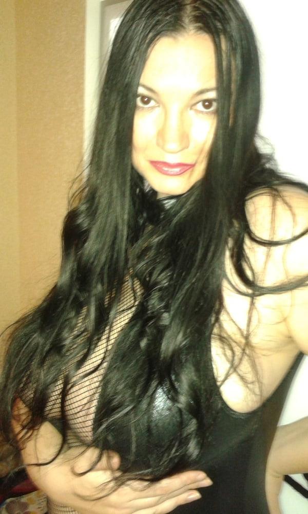17P Busty Russian Woman 3663