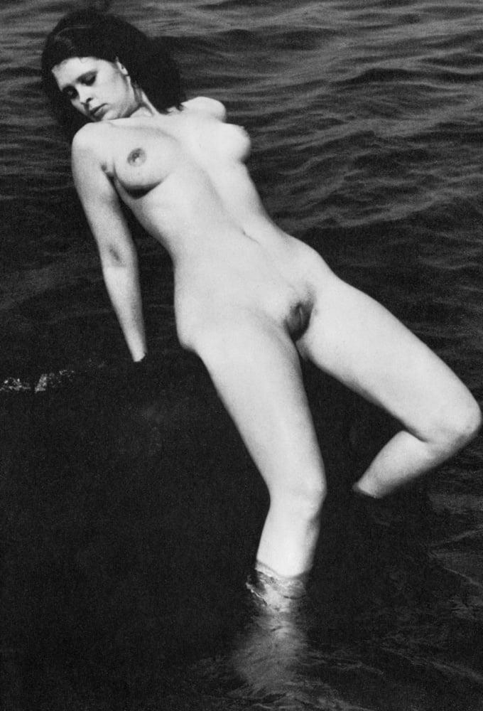 25P Vintage Nudists 19
