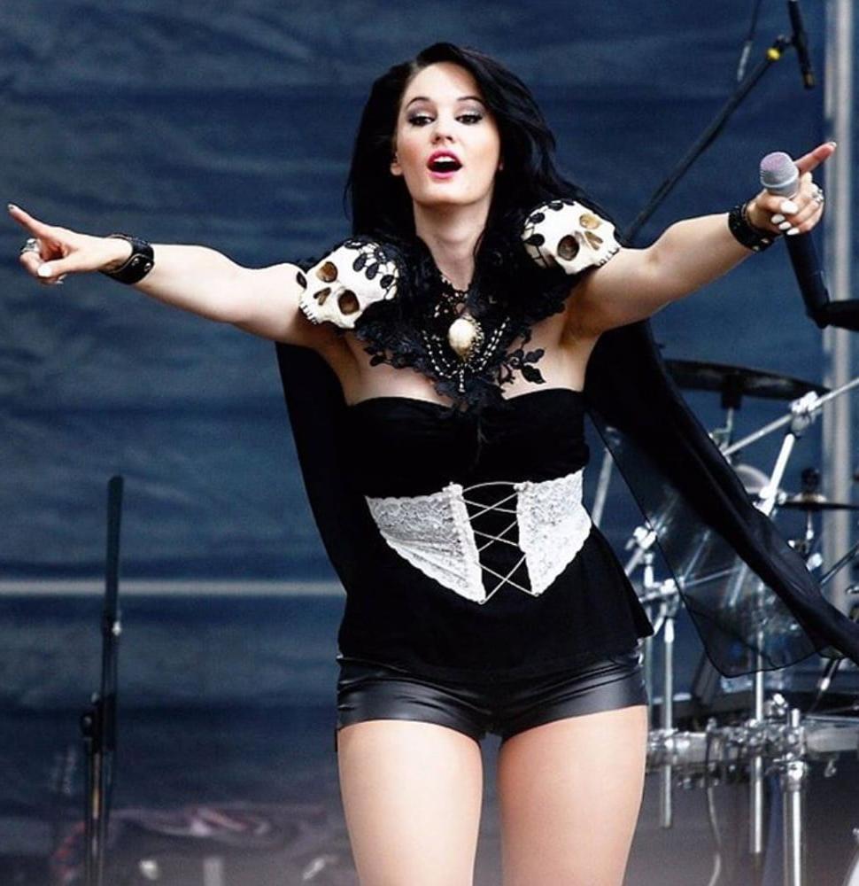 24P Dianne Van Giersbergen
