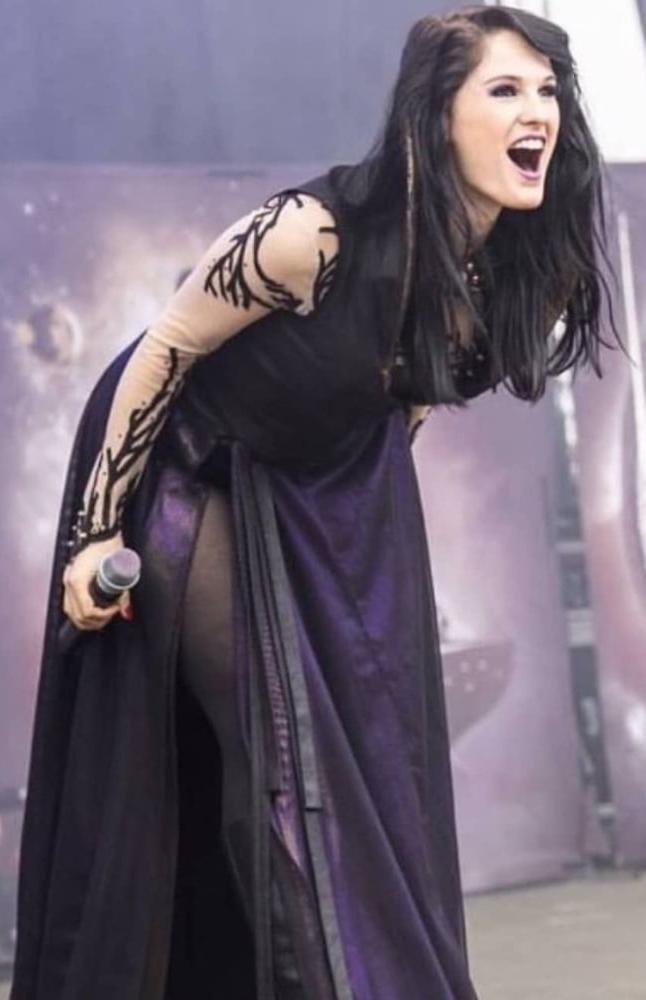 24P Dianne Van Giersbergen