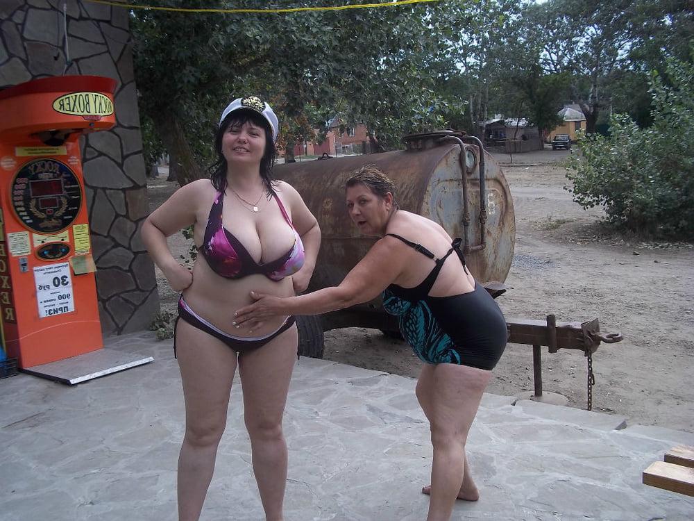 17P Busty Russian Woman 3661