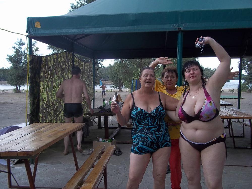 17P Busty Russian Woman 3661