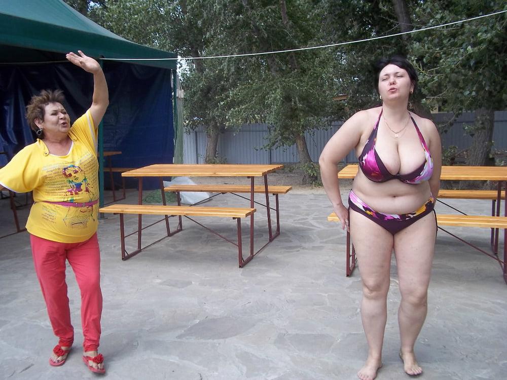 17P Busty Russian Woman 3661