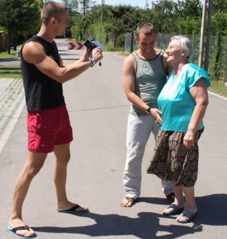 25P Older and hot 058 (Grandma's party)