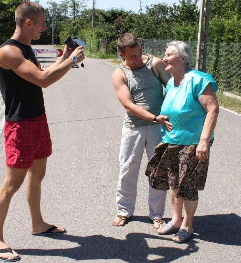 25P Older and hot 058 (Grandma's party)