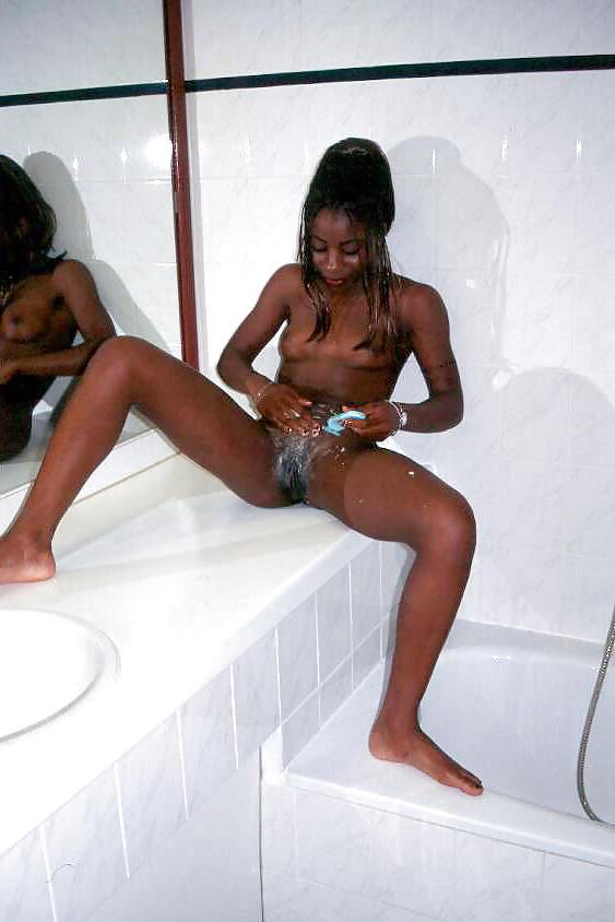 25P AMATEUR EBONY TEEN 14
