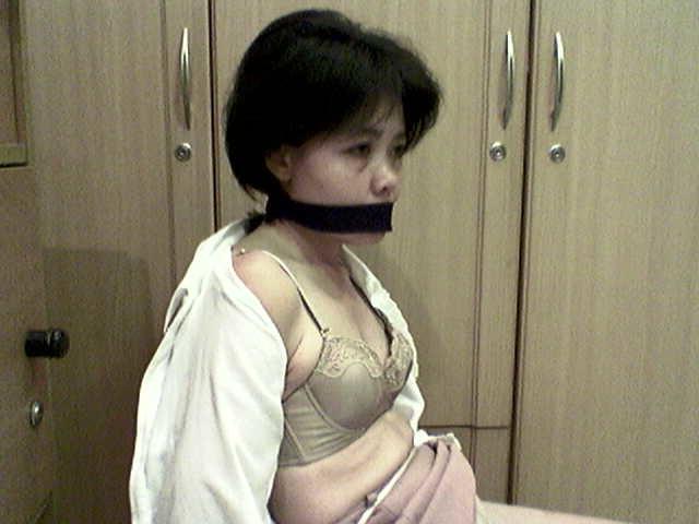 22P Ingga Asian Amateur Bondage 06