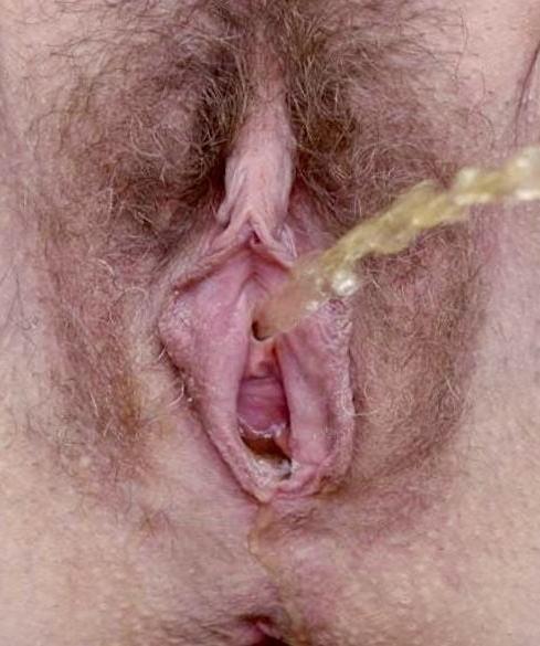 25P Pissing