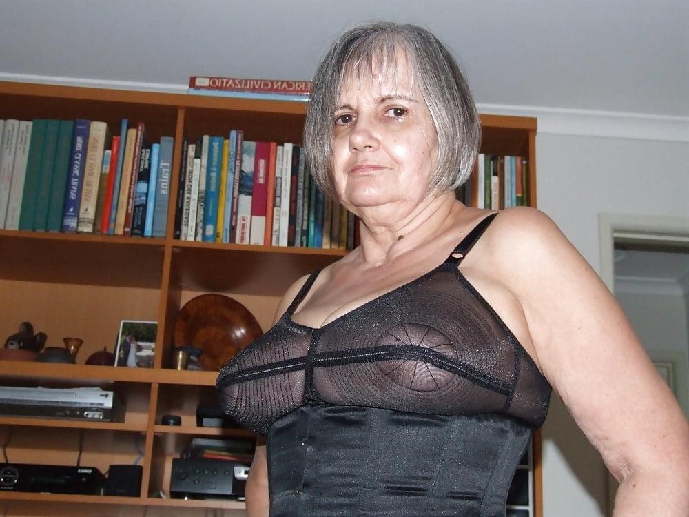 20P Granny Lingerie 8