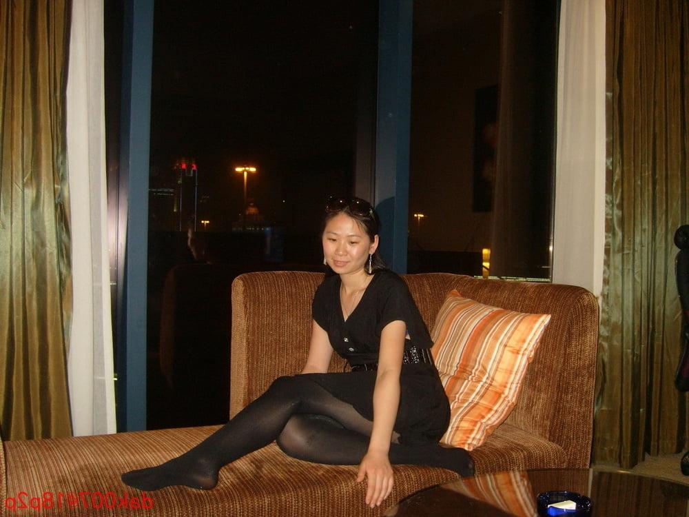 25P Asian amateur orgy 7