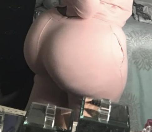 25P Big butt