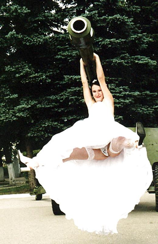 25P Brides Upskirt