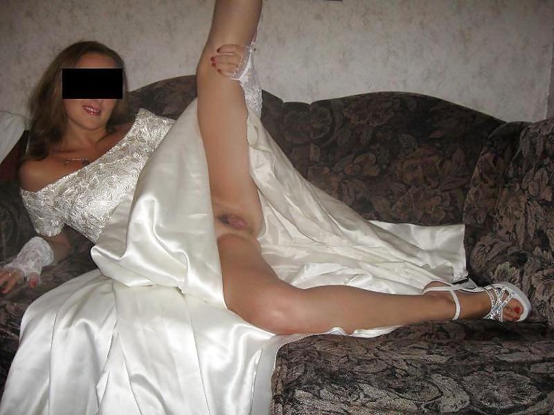 25P Brides Upskirt
