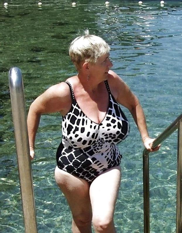 25P Various granny mature bbw busty clothes lingerie 6