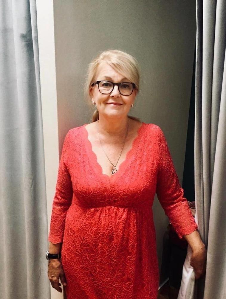20P Granny Dressed 15
