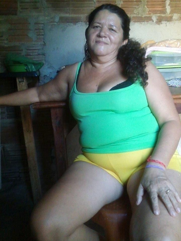 20P Granny Dressed 15