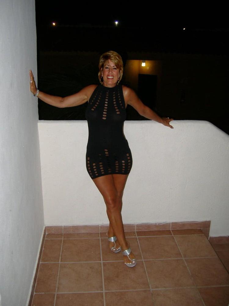 25P CLOTHED 42