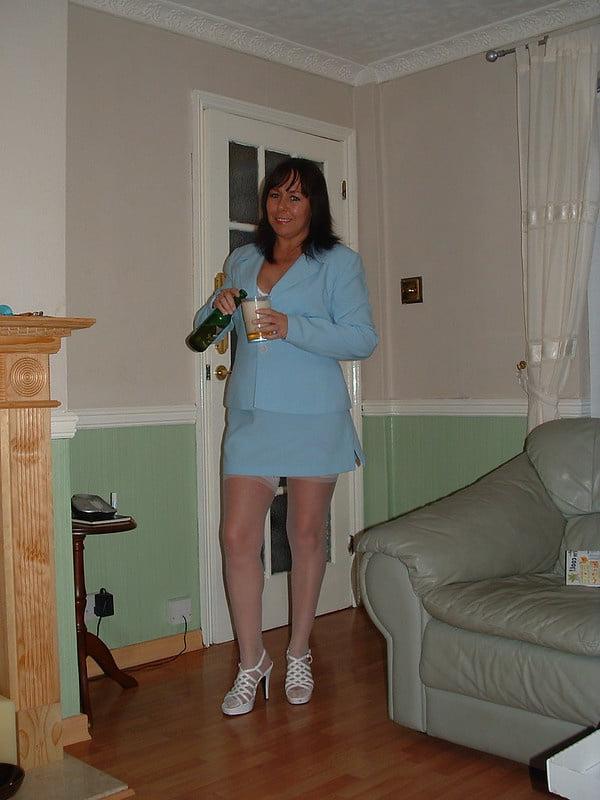 25P CLOTHED 42