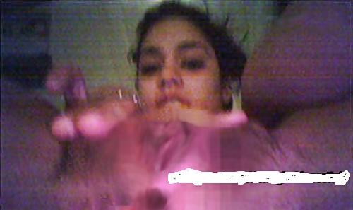 8P Vanessa Hudgens nearly uncensored pussy spreading