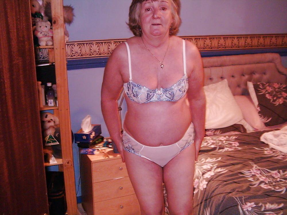 14P Granny Elvira 77