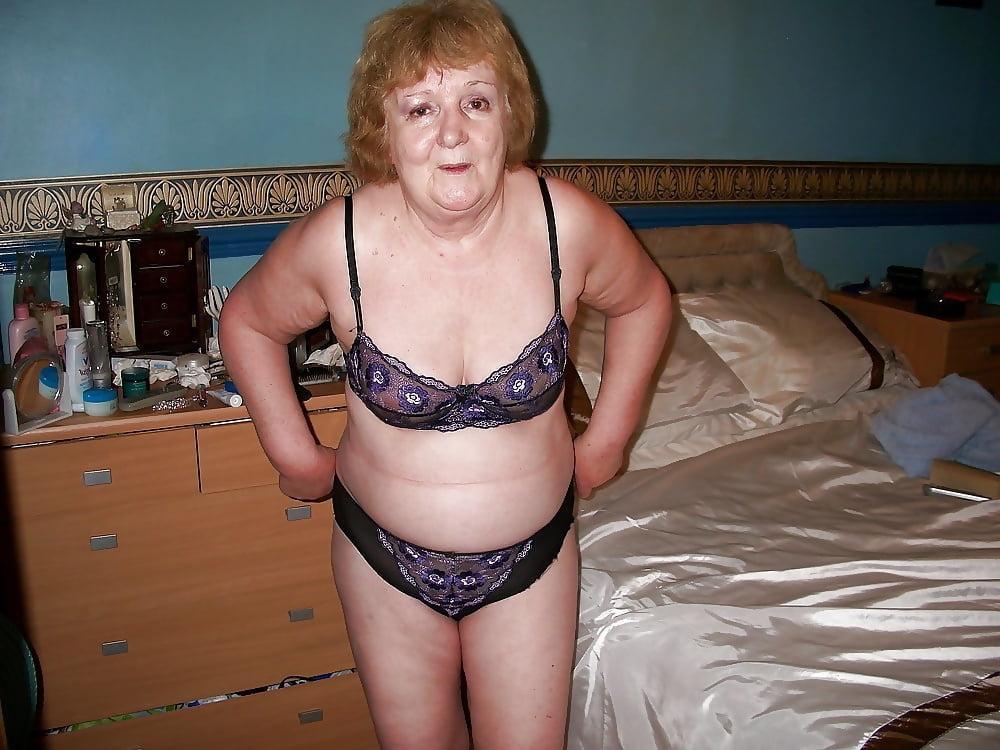 14P Granny Elvira 77