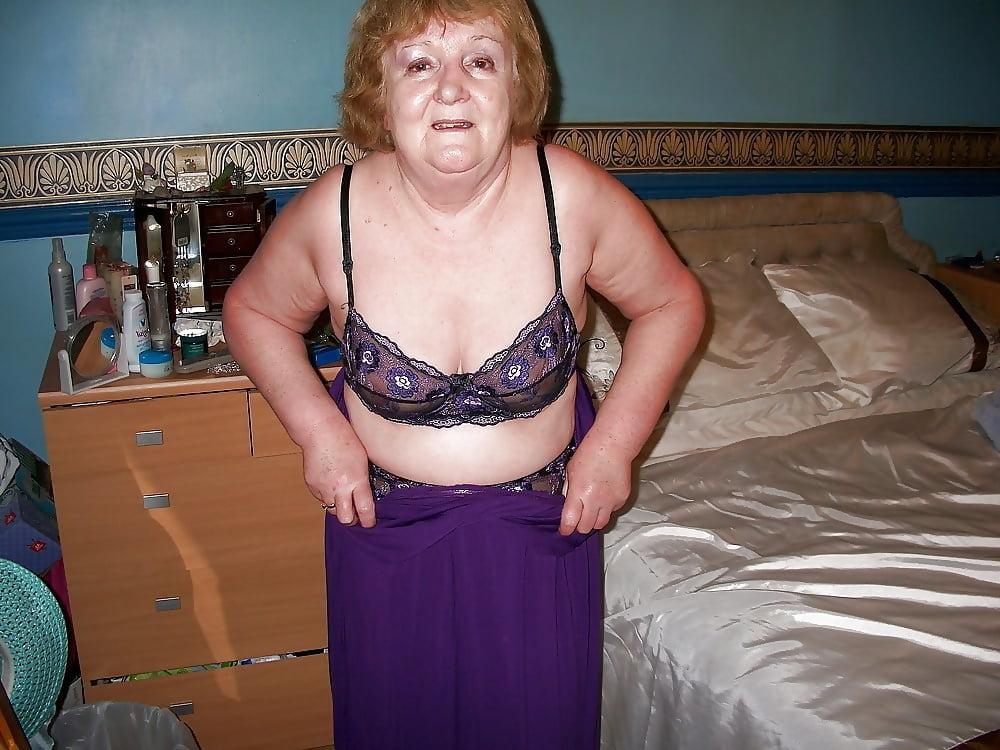 14P Granny Elvira 77