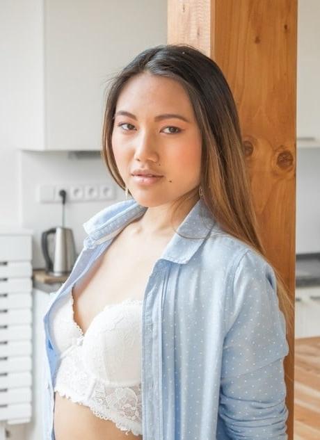 25P asian
