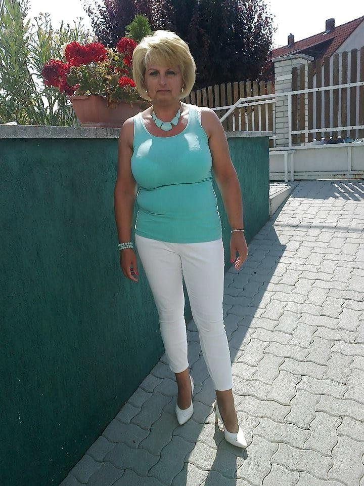 20P Granny - See Through 3