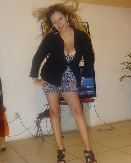 25P CLOTHED 41