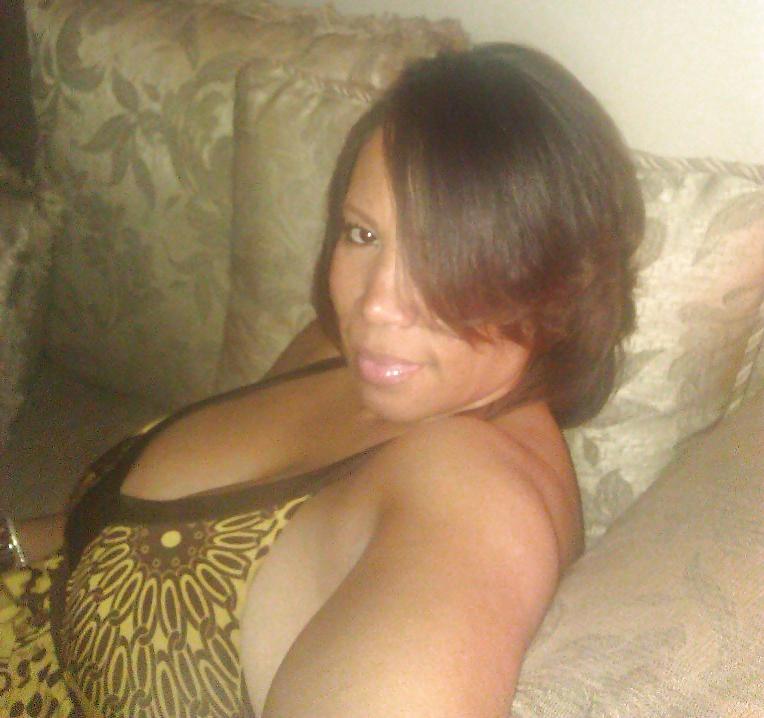 6P Big Tit Ebony Milf