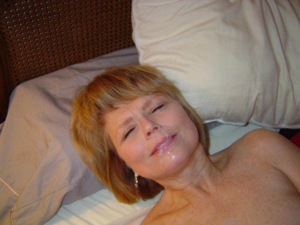 25P Women Need Exposure 884 - Slut Granny