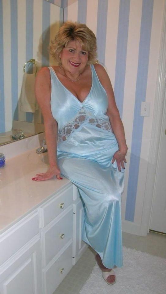 25P hot Granny and Mature 69