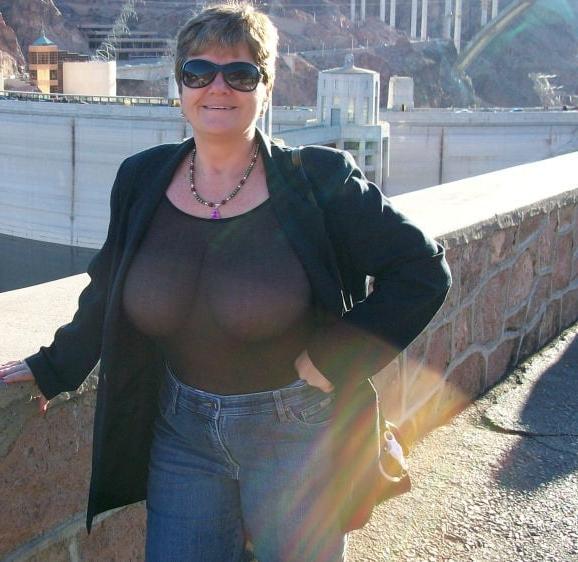 25P Granny with big tits