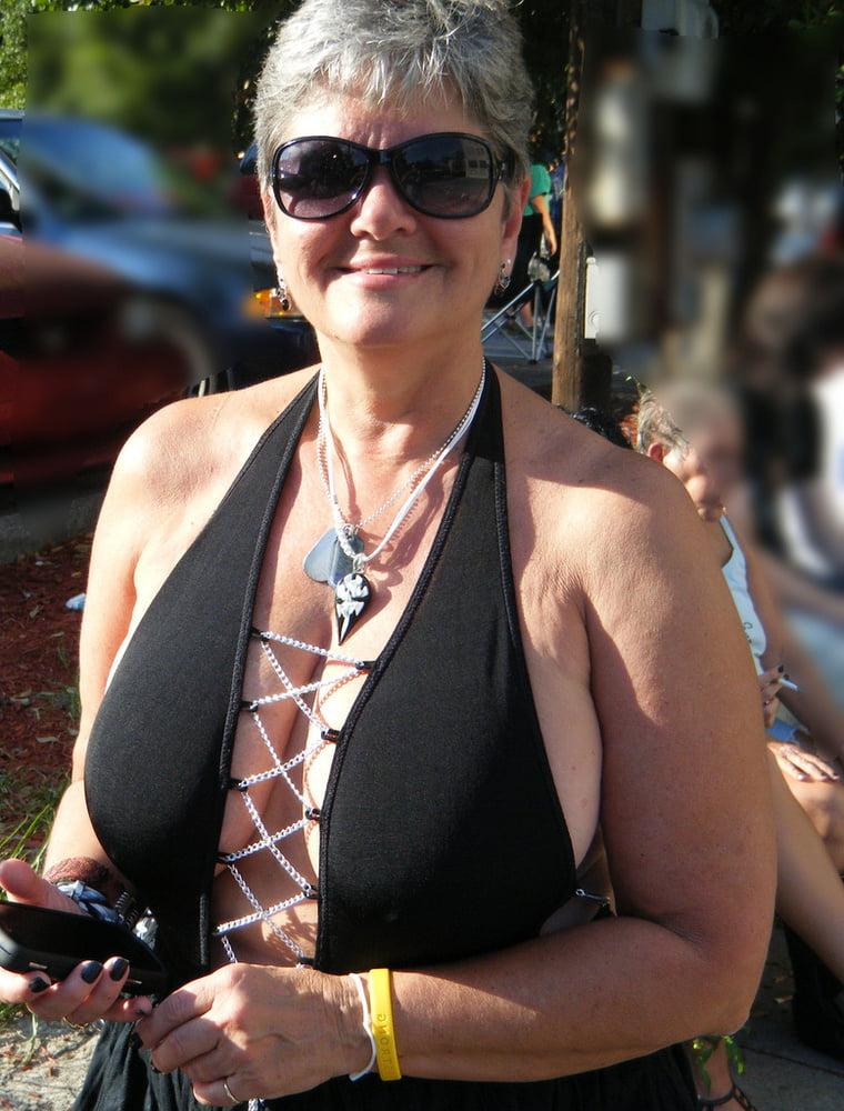 25P Granny with big tits