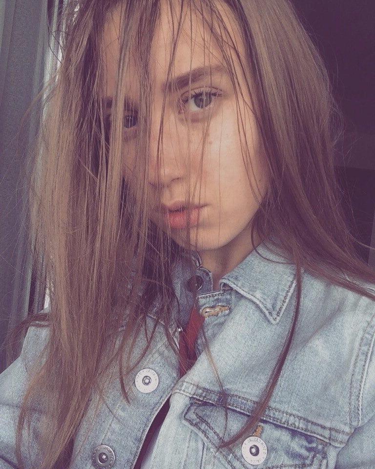 19P young russian secretary Sveta 18 y o
