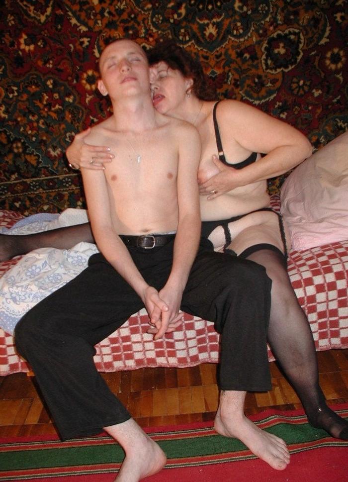 25P Sleepover at Grandma's House