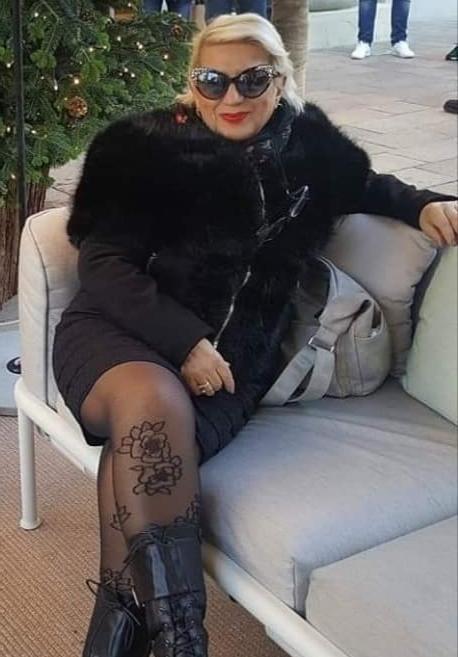 15P Mature and granny in black stockings 2