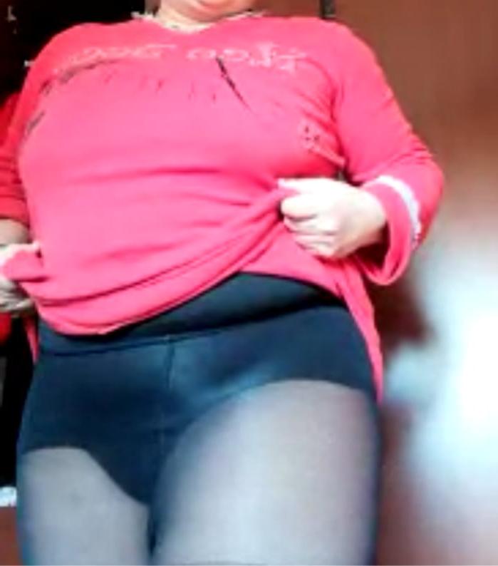 15P Mature and granny in black stockings 2
