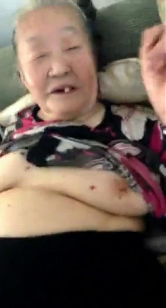 12P Asian Granny 1