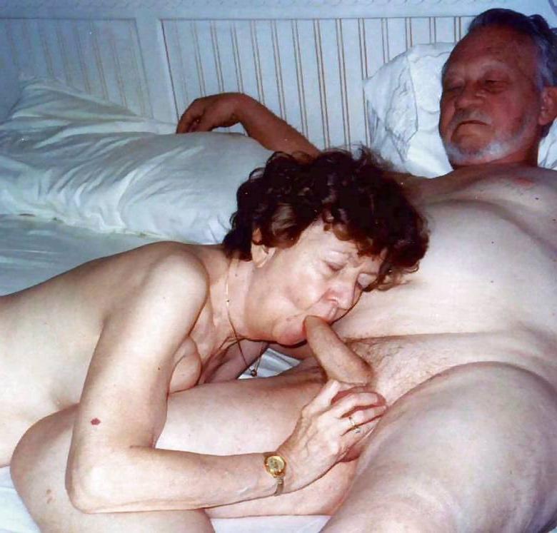 10P Granny and Grandpa