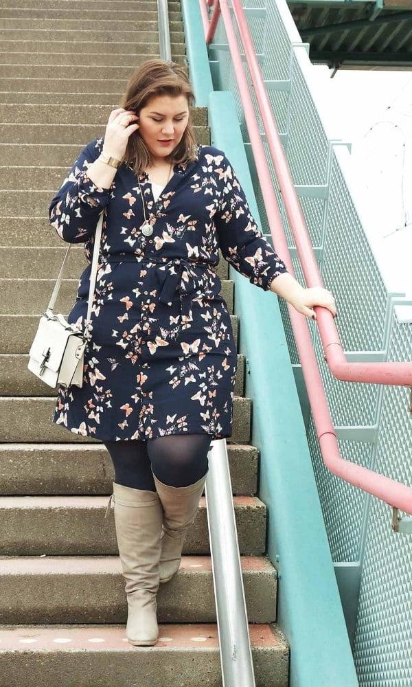 25P bbw in pantyhose 2