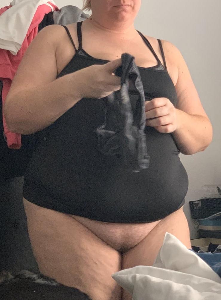 18P Mrs Viviane 49 yo a hot daughter's neighbor