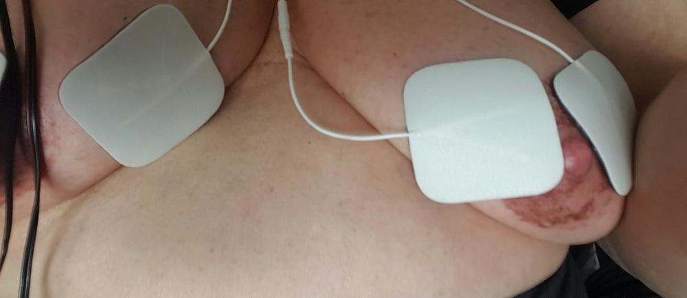 22P Pig725 destroying her nipples
