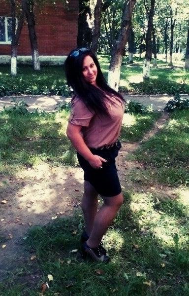 13P Busty Russian Woman 3655