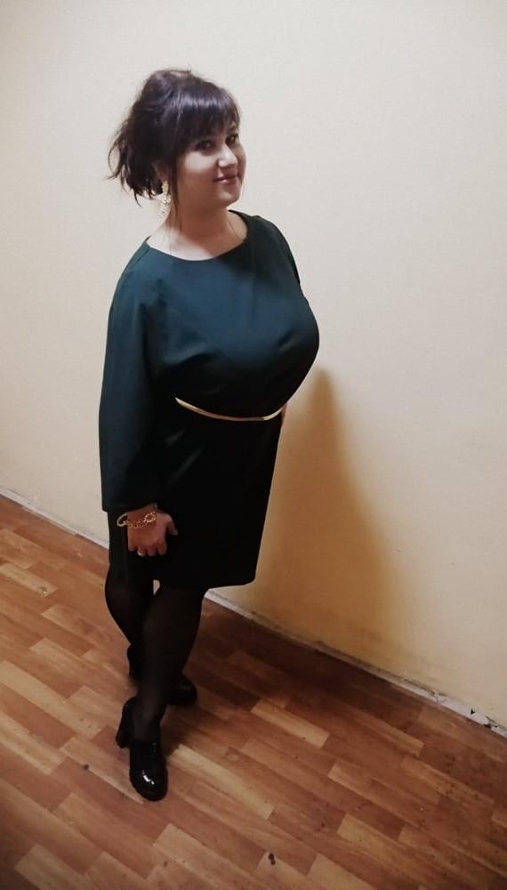 13P Busty Russian Woman 3655