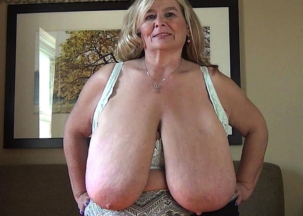 16P Bbw mix 896 (Saggy tits women)
