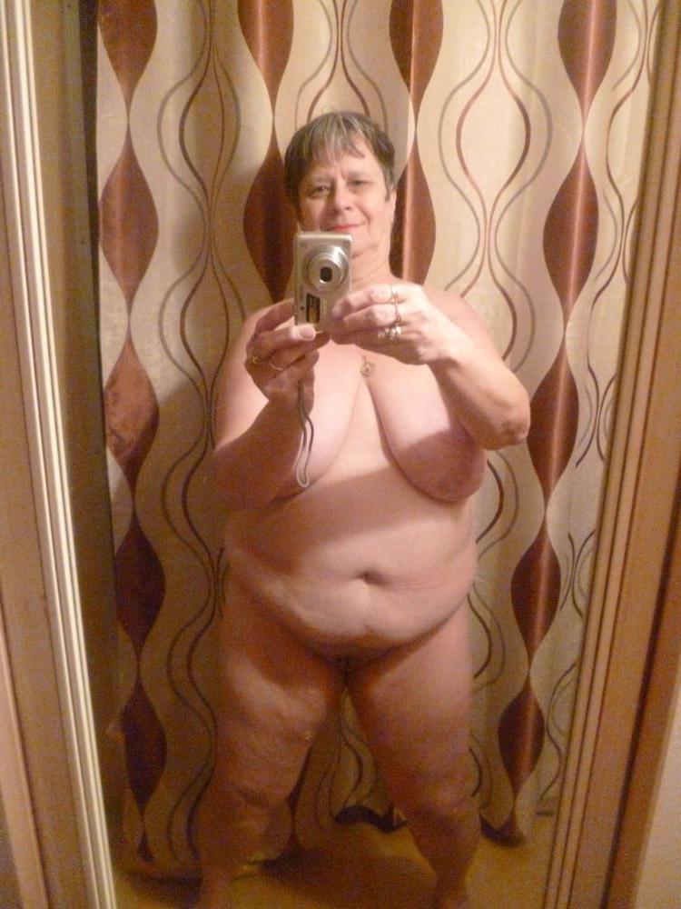 16P Bbw mix 917 (Saggy tits selfies)